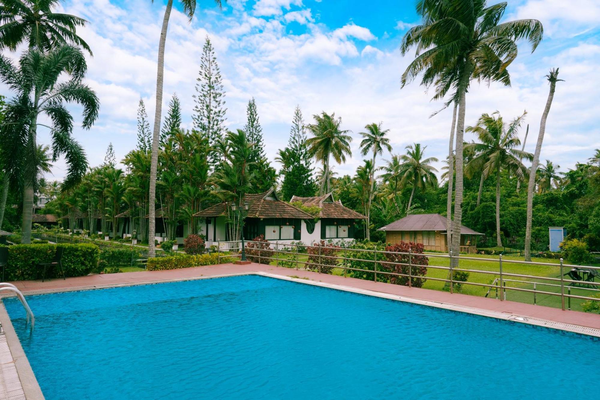 Paradise Heritage Resort Kumarakom Exterior foto